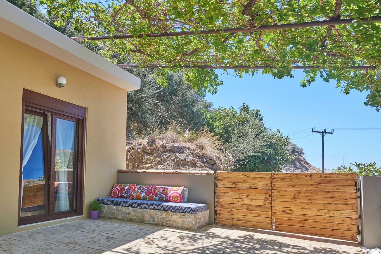 Pura Vida Villa Rodhakinon Exteriör bild